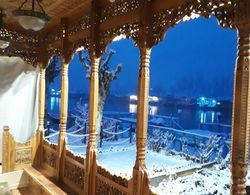 Luxury Inn Badyari Palace Houseboats Dış Mekan