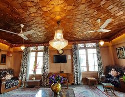 Luxury Inn Badyari Palace Houseboats Öne Çıkan Resim