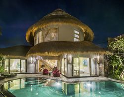 Luxury Villas Merci Resort 3 Bedrooms Seminyak 1 Dış Mekan