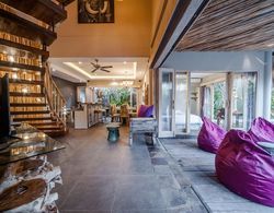 Luxury Villas Merci Resort 3 Bedrooms Seminyak 1 Oda Düzeni