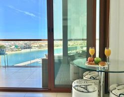 Luxury on the Palm with Marina view balcony İç Mekan
