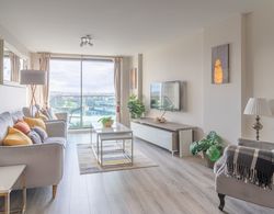 Luxury Riverview City Centre Apartment Genel