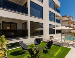 Luxury Apartments Royal M with Pool Dış Mekan