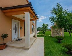 Luxury Secluded Villa w. Pool, Jacuzzi and Garden Dış Mekan