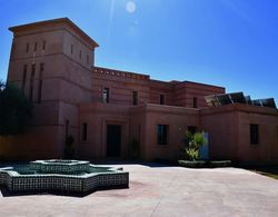 Luxury Services In This Beautiful Villa In Marrakech Dış Mekan