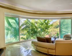 Luxury Suite With Garden and Ocean View Genel