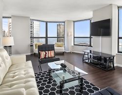 Luxury Suites At North Harbor Tower Öne Çıkan Resim