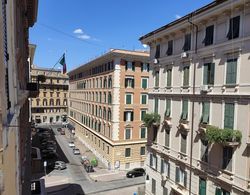 Luxury Suites - Stay Inn Rome Experience Oda Manzaraları
