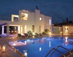 Luxury Villa With 65sqm Private Pool, Near the Beach and a Restaurant Dış Mekan