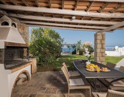Luxury Villa With Amazing Sea Views, Private Pool, Near the Beach Yerinde Yemek
