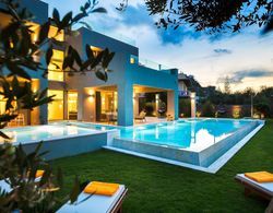 Luxus Villa With Heated Pool 180m to the Beach, Restaurants Shops & Amenities İç Mekan