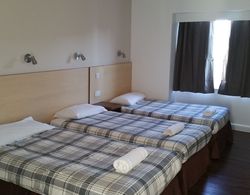 Lynden Court Hotel - Hostel Oda Manzaraları