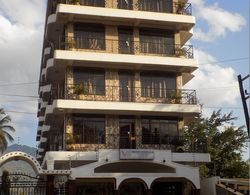 Machare British Hotel Dış Mekan