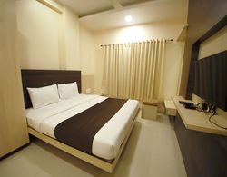 Hotel Madhuri Executive Oda Düzeni