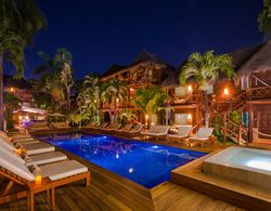 Magic Blue Spa Boutique Hotel Adults Only Havuz