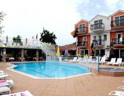Magic Tulip Hotel Havuz