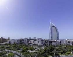 Maison Privee - Exclusive Luxury 3BR Apt with scenic views of Burj Al Arab Oda Manzaraları
