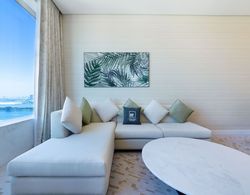Maison Privee - Luxury Apt w/ Fabulous Views over Palm Jumeirah İç Mekan