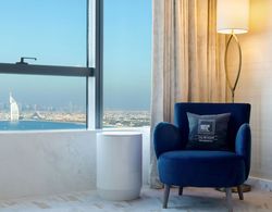 Maison Privee - Luxury Apt w/ Fabulous Views over Palm Jumeirah Oda Manzaraları