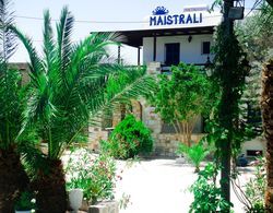Maistrali Studios & Apartments Dış Mekan
