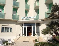 Hotel Majestic Dış Mekan