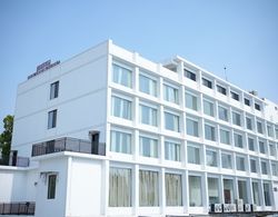 Hotel Makhan Vihar Dış Mekan