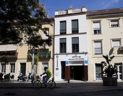 Málaga Stop Hostel Dış Mekan
