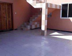 Mam Lovely 2-bed Apartment in Dakar-almadies Dış Mekan