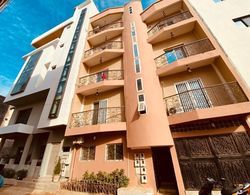 Mam Lovely 3-bed Apartment in Dakar-almadies Dış Mekan