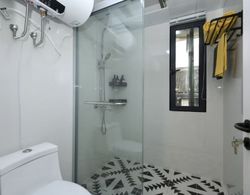 Man Yin Ju Modern Style Apartment Banyo Tipleri
