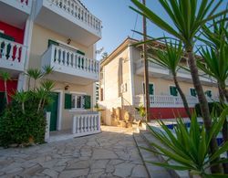 Manthos Beachfront Luxury Suite Dış Mekan