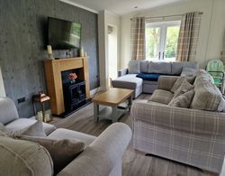 Maple 2 Bedroom Luxury Lodge in Mid Wales Oda Düzeni