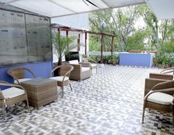 Maplewood Guest House, Neeti Bagh, New Delhiit is a Boutiqu Guest House - Room 3 Dış Mekan