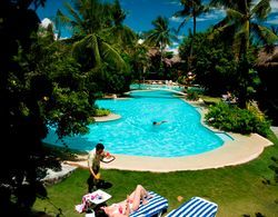 Maribago Bluewater Beach Resort Havuz