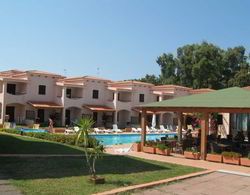 Marina Manna Hotel & Club Village Genel