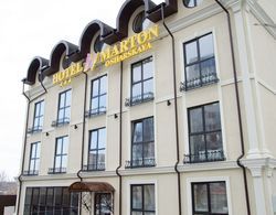 Hotel Marton Osharskaya Dış Mekan