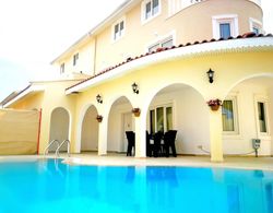 Marvelous Villa With Private Pool in Antalya Oda