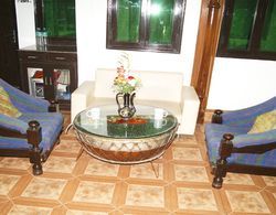 Maxfort Guest House Delhi Lobi