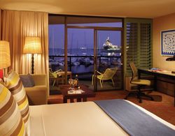 Hotel Maya, A Doubletree by Hilton Genel