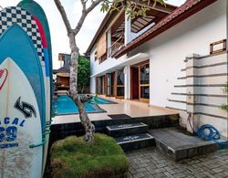 Medewi Surf Villa Dış Mekan