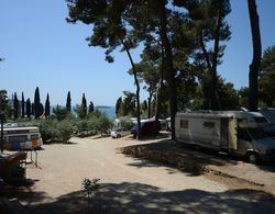 Mediteran kamp Mobile Homes in Camping Porton Biondi Dış Mekan