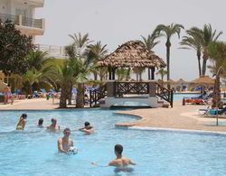 Mediterraneo Bay Hotel & Resort Havuz