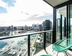 Melbourne Private Apartments - Collins Wharf Genel