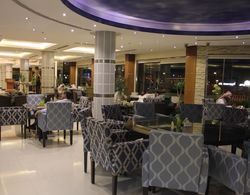 Meral Crown Hotel Riyadh Yeme / İçme
