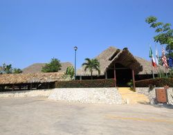 Villa Mercedes Palenque Genel