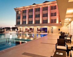 Mercia Hotels Resorts Havuz