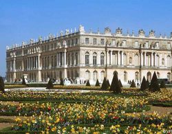 Mercure Versailles Chateau Genel