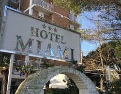 Hotel Miami Dış Mekan