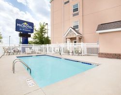 MICROTEL INN & SUITES BY WYNDHAM TUSCUMBIA/MUSCLE Genel
