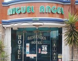 Hotel Miguel Angel Terminal Quitumbe Dış Mekan
